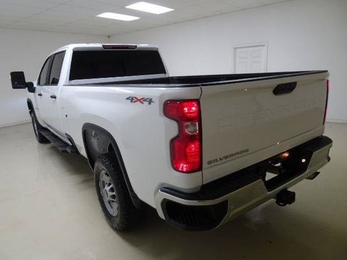 Used 2023 Chevrolet Silverado 2500 W/T w/ WT Convenience Package AWD/4WD image 4