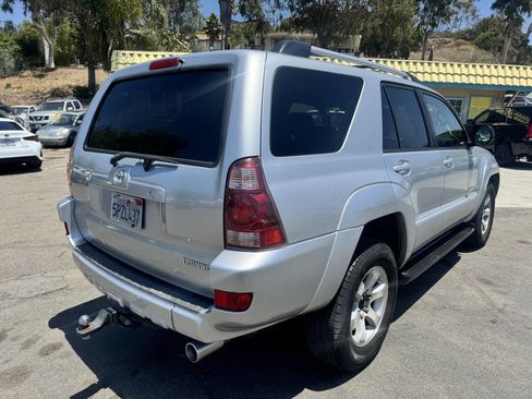 Used 2005 Toyota 4Runner SR5 RWD image 6