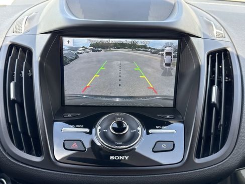 Used 2019 Ford Escape Titanium AWD/4WD image 17