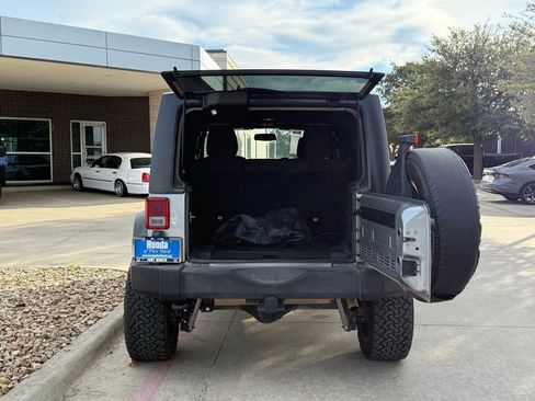 Used 2016 Jeep Wrangler Unlimited Sport w/ Quick Order Package 24S image 5