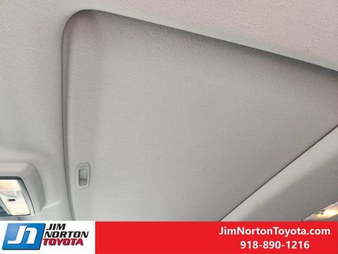 Used 2015 Toyota 4Runner Limited AWD/4WD image 25