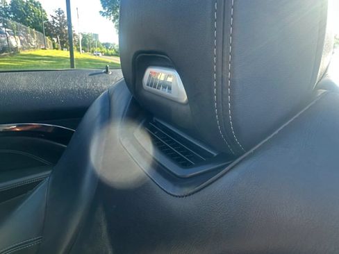 Used 2016 BMW M4 Convertible RWD image 28