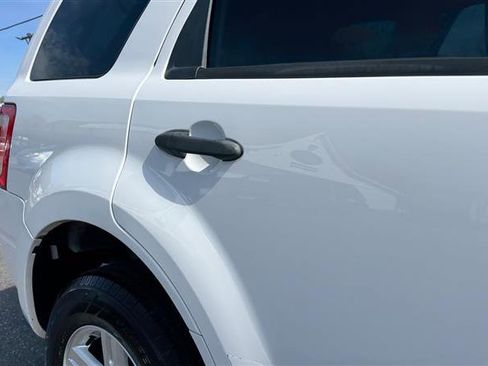 Used 2009 Ford Escape 4WD Hybrid image 23