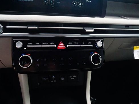 New 2026 Hyundai Tucson Limited FWD image 12