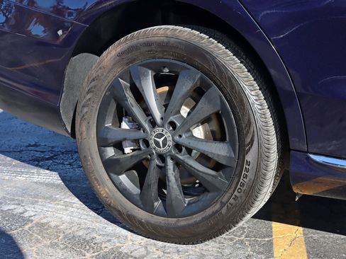 Used 2019 Mercedes-Benz C 300 4MATIC Sedan w/ Premium Package image 6