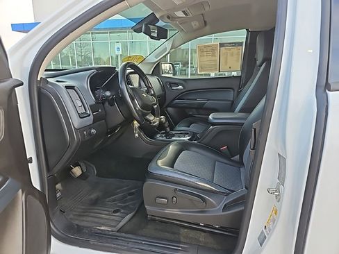 Used 2017 Chevrolet Colorado Z71 image 14