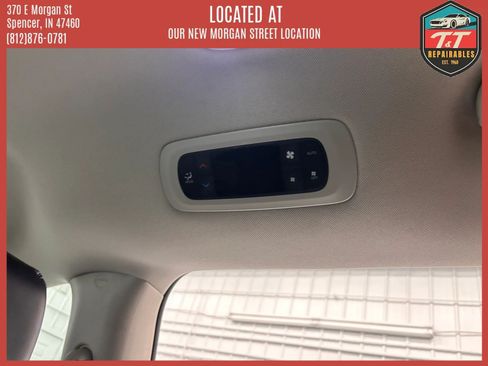 Used 2024 Chrysler Pacifica Touring-L FWD image 50