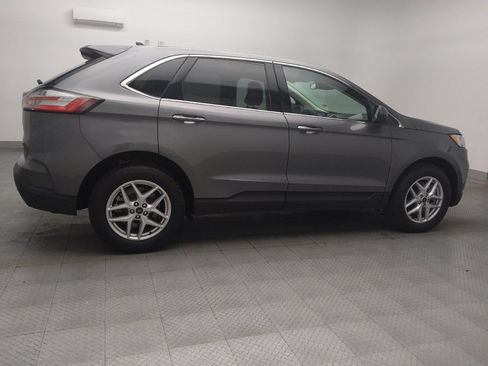 Used 2024 Ford Edge SEL image 10