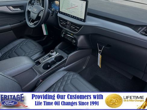 New 2024 Ford Escape SE w/ PHEV Premium Package FWD image 13