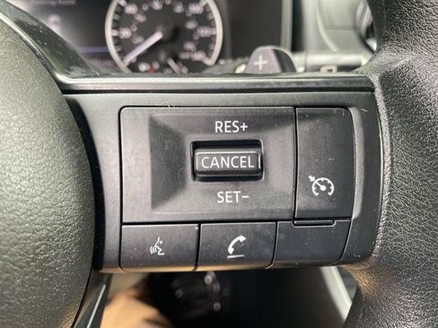 Used 2024 Nissan Rogue S AWD/4WD image 26