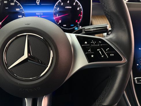 Used 2023 Mercedes-Benz GLC 300 image 26