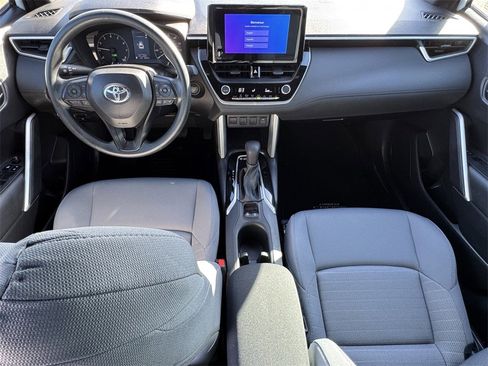 Used 2025 Toyota Corolla Cross AWD Hybrid image 8