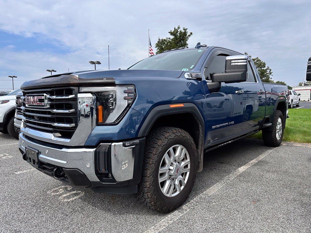 Used 2024 GMC Sierra 2500 SLT w/ SLT Convenience Package AWD/4WD image 2