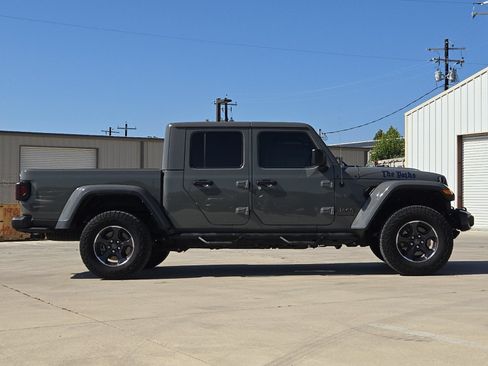Used 2023 Jeep Gladiator Rubicon w/ Cold Weather Group AWD/4WD image 6