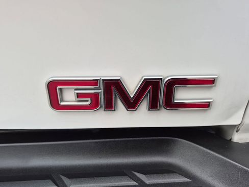 Used 2011 GMC Sierra 2500 Denali AWD/4WD image 24