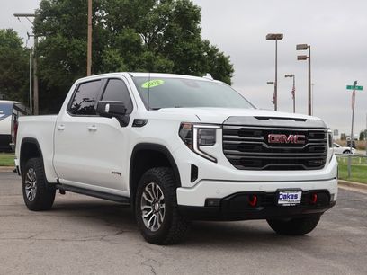 Used 2022 GMC Sierra 1500 AT4 w/ AT4 Premium Package