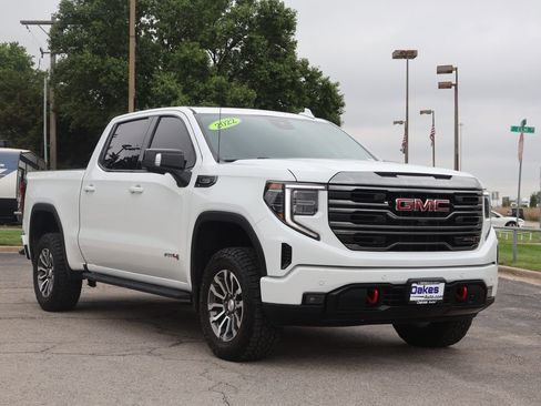Used 2022 GMC Sierra 1500 AT4 w/ AT4 Premium Package AWD/4WD image 1