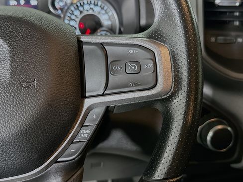 Used 2024 RAM 2500 Tradesman w/ Chrome Appearance Group image 17