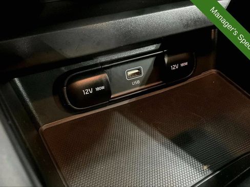 Used 2025 Kia Soul LX w/ LX Technology Package FWD image 28