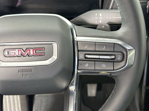 Used 2025 GMC Terrain Elevation w/ Elevation Premium Package AWD/4WD image 21