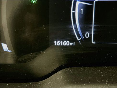 Used 2026 Toyota Corolla LE FWD image 19