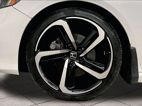 Used 2022 Honda Accord Sport image 8