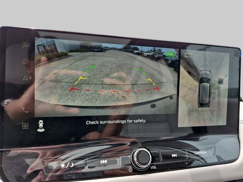 New 2025 Mitsubishi Outlander SEL image 18