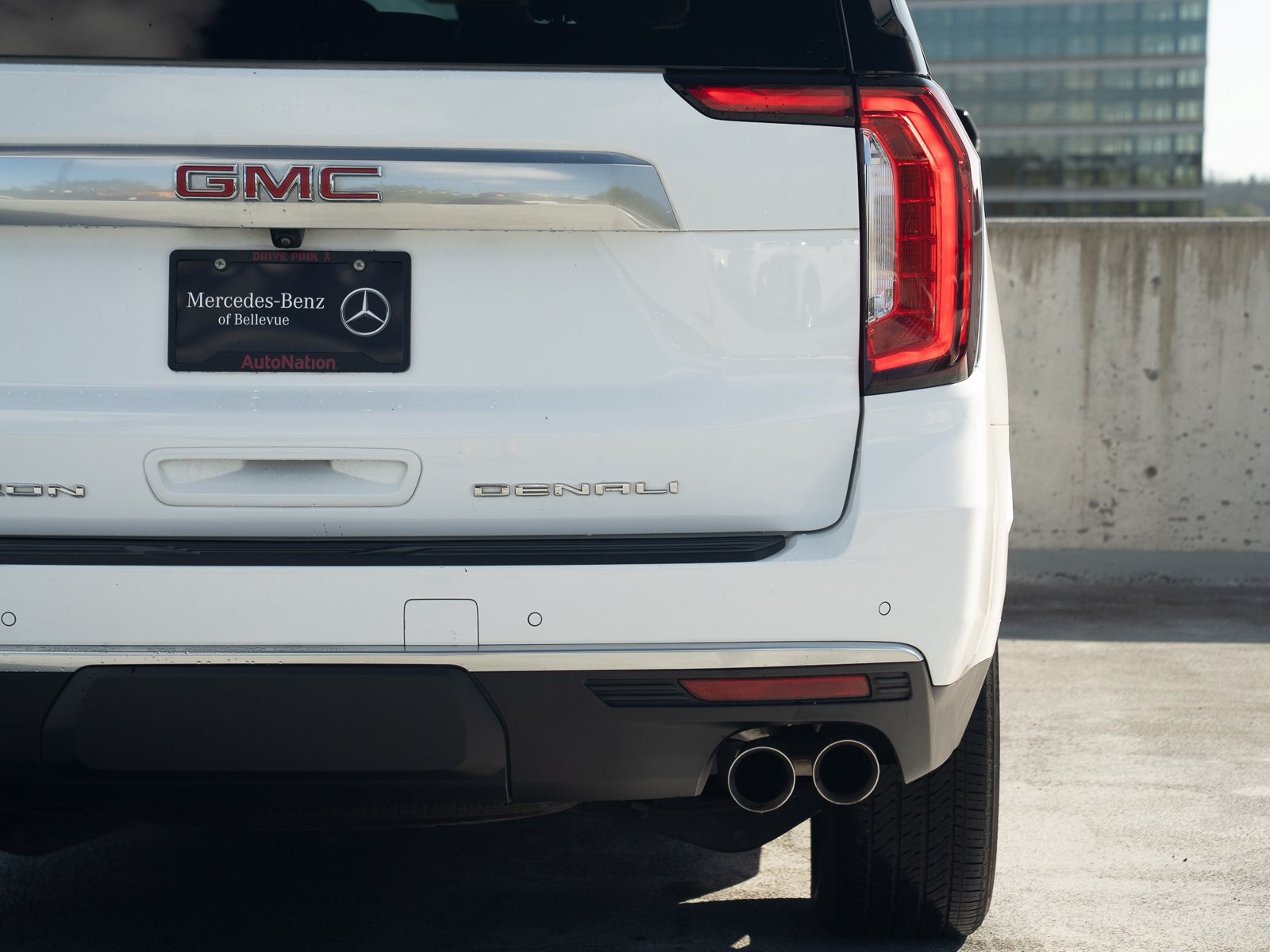Used 2023 GMC Yukon Denali AWD/4WD image 10
