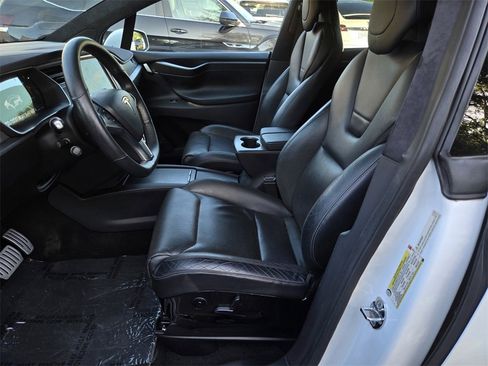 Used 2016 Tesla Model X Performance image 17