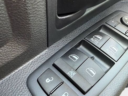 Used 2017 RAM 3500 Tradesman AWD/4WD image 11
