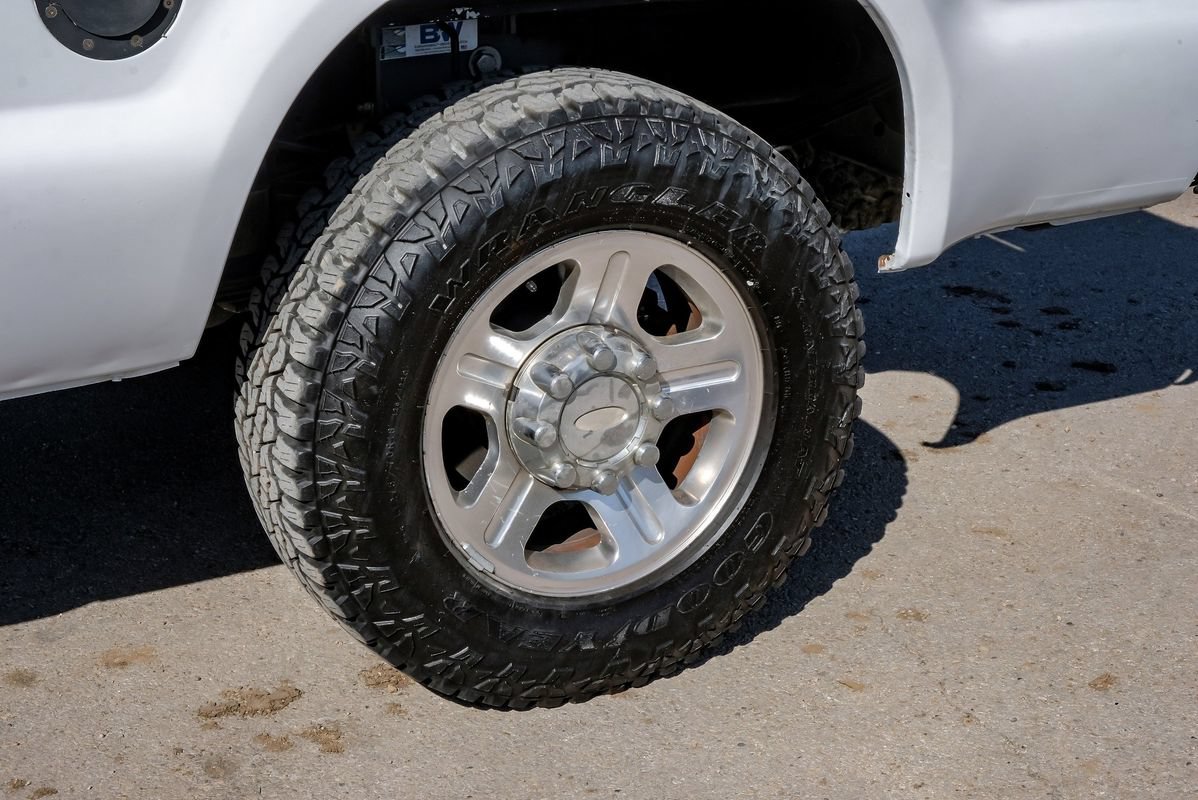 Used 2005 Ford F250 XL AWD/4WD image 58