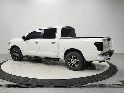 Used 2021 Nissan Titan SV w/ Accessory Utility Package RWD image 5