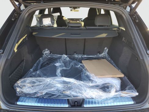 New 2025 Audi SQ5 Premium Plus image 8