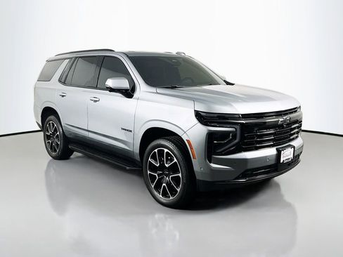 Used 2025 Chevrolet Tahoe RST w/ RST Capability Package image 3