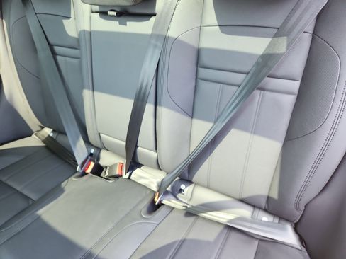 Used 2026 Land Rover Range Rover Evoque S image 25