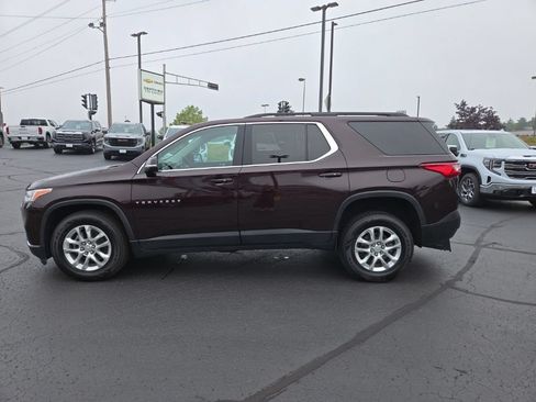 Used 2021 Chevrolet Traverse LT FWD image 6