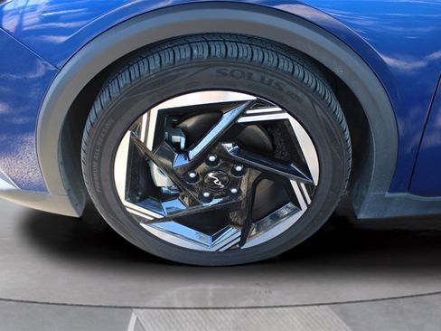 Used 2025 Kia K4 EX image 32