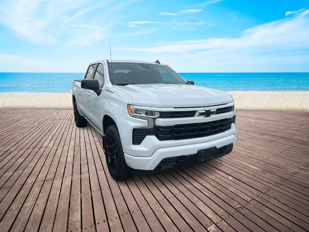 Used 2023 Chevrolet Silverado 1500 RST AWD/4WD image 2