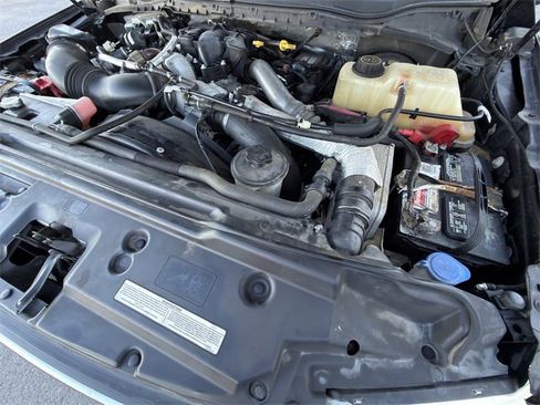 Used 2018 Ford F250 Lariat image 29