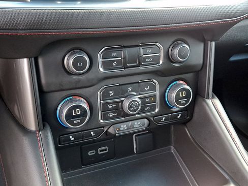 Certified 2023 Chevrolet Suburban RST AWD/4WD image 15