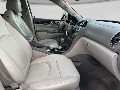 Used 2017 Buick Enclave Leather FWD image 16