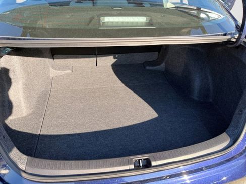 Used 2025 Toyota Corolla LE image 17