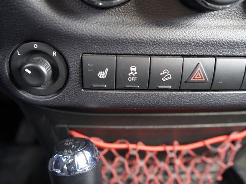 Used 2018 Jeep Wrangler Rubicon AWD/4WD image 18