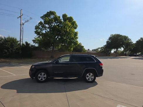Used 2014 Jeep Grand Cherokee Laredo w/ Quick Order Package 23E RWD image 5