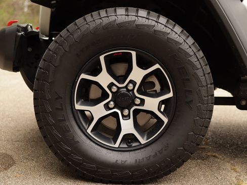 Used 2021 Jeep Wrangler Unlimited Rubicon w/ Cold Weather Group image 35