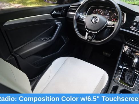Used 2020 Volkswagen Jetta R-Line FWD image 2