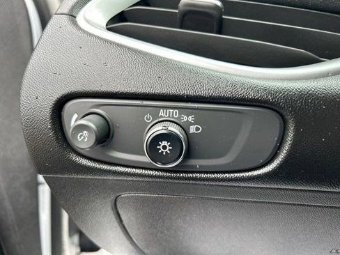 Used 2023 Chevrolet Malibu LT FWD image 18