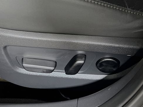 Used 2023 MAZDA CX-30 AWD 2.5 S w/ Premium Package image 16