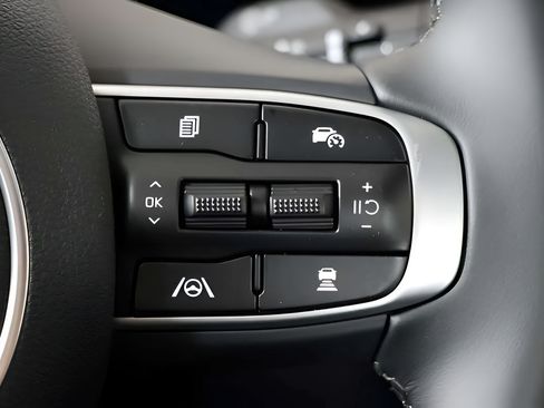 Used 2025 Kia K5 EX FWD image 45