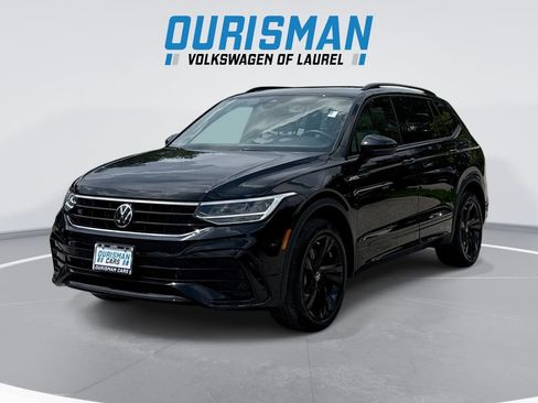 Used 2024 Volkswagen Tiguan SE R-Line AWD/4WD image 1